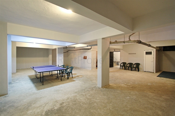 شقة دوبلكس 5 + 2 في كاجلايان - حي أنطاليا 