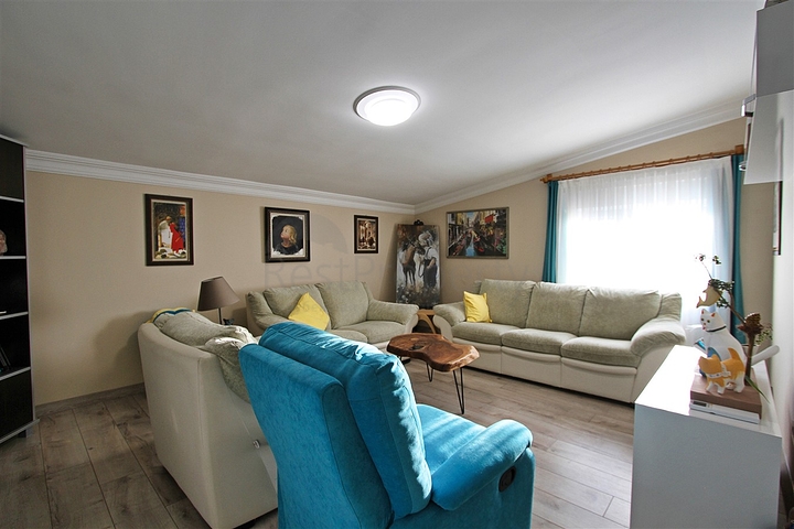 شقة دوبلكس 5 + 2 في كاجلايان - حي أنطاليا 