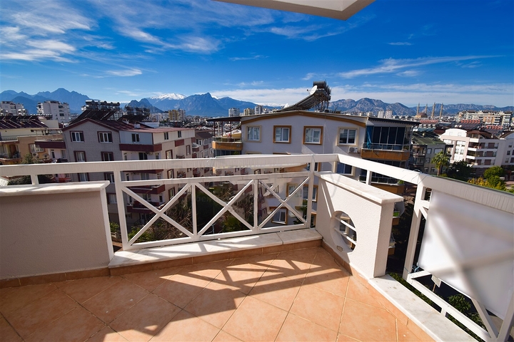 شقة دوبلكس 6 + 1 في حي بينارباشي - أنطاليا 