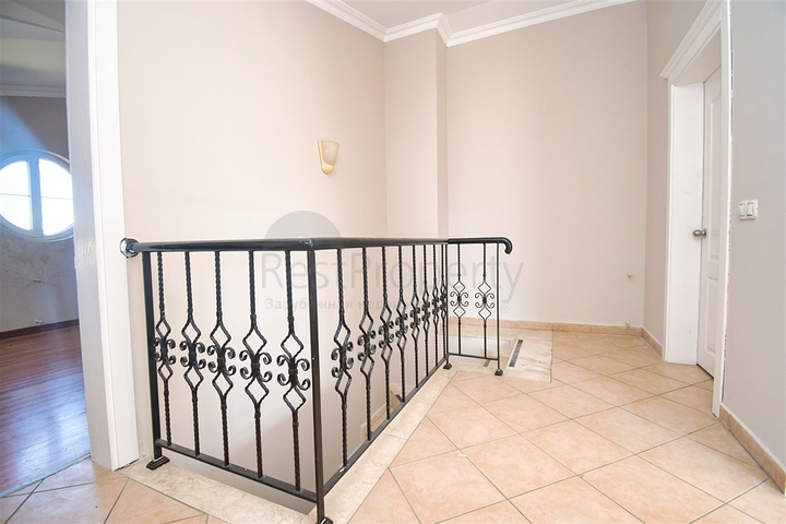 شقة دوبلكس 6 + 1 في حي بينارباشي - أنطاليا 