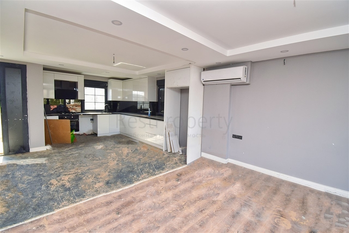 مشروع استثماري لفيلا 5 + 1 في إرمينك - حي أنطاليا 