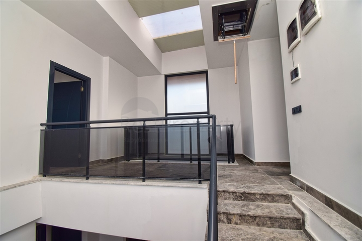 فيلا 4 + 1 في حي ارمينيك انطاليا 