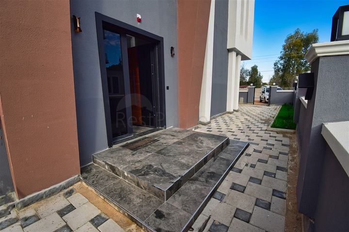 فيلا 4 + 1 في حي ارمينيك انطاليا 