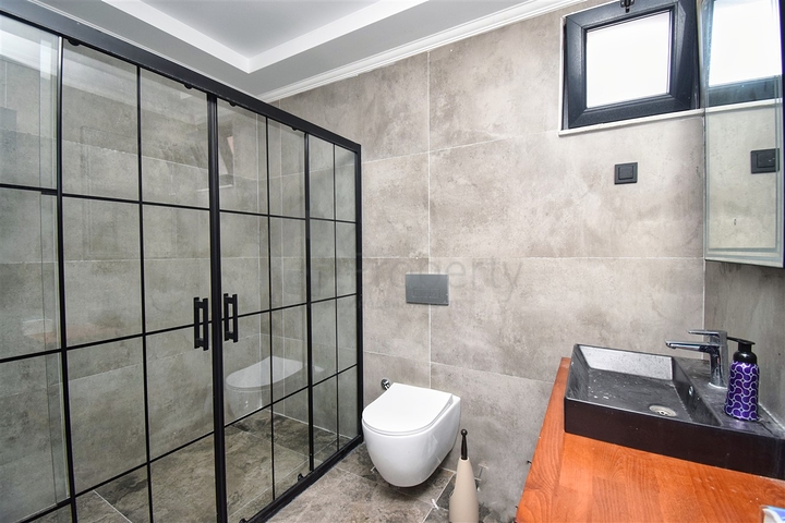 فيلا 4 + 1 في حي ارمينيك انطاليا 