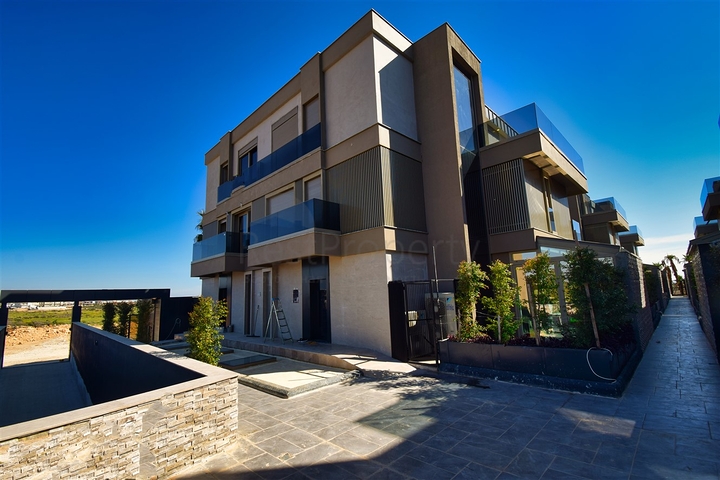 فلل 5 + 2 في أكسو-منطقة أنطاليا 