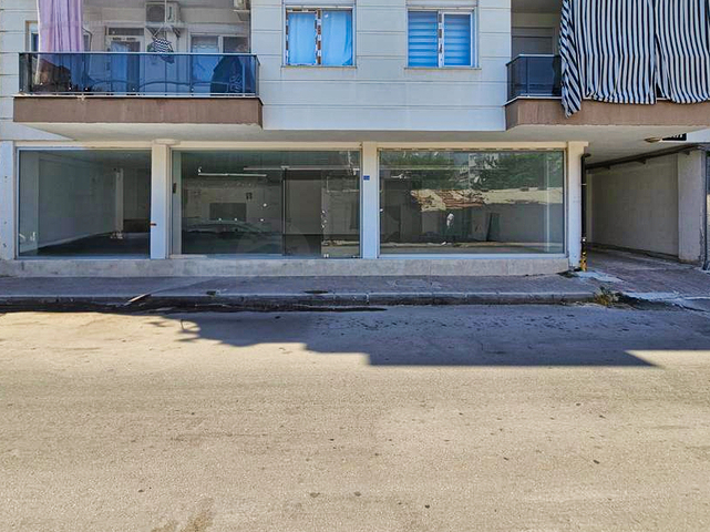 المباني التجارية في منطقة أمجين-أنطاليا الصغيرة معروضة للبيع. 