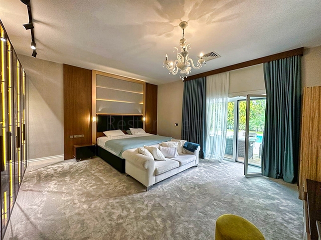 فيلا 5+1 في دوشيمالتي-منطقة أنطاليا 