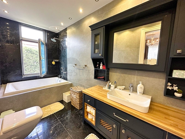 فيلا 5+1 في دوشيمالتي-منطقة أنطاليا 