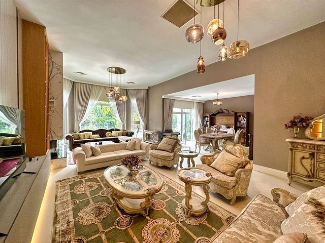 فيلا 5+1 في دوشيمالتي-منطقة أنطاليا 