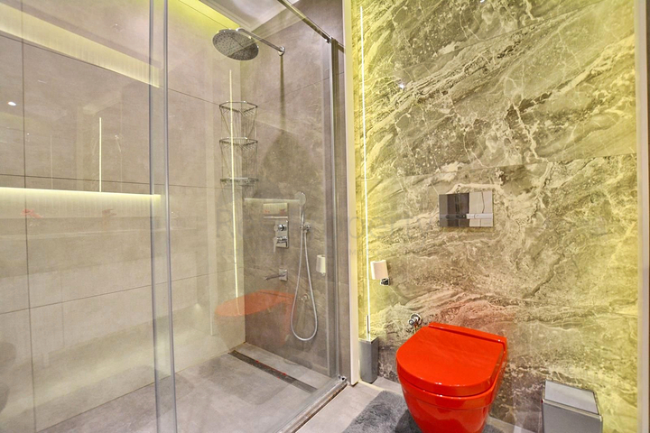 شقة 3+1 في حي باخشيلي إيفليري السكني-أنطاليا 