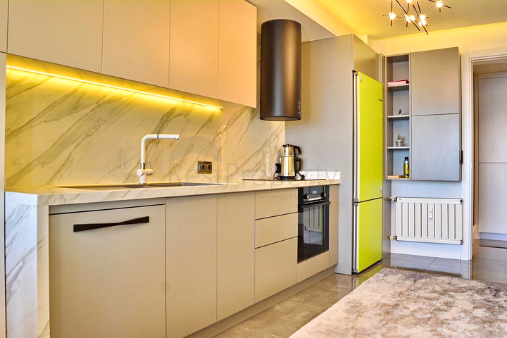 شقة 3+1 في حي باخشيلي إيفليري السكني-أنطاليا 