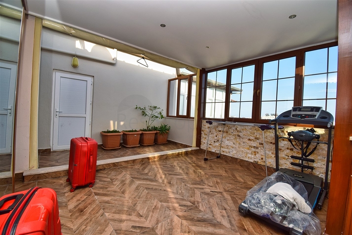 شقة دوبلكس 4 + 2 في كاجلايان - حي أنطاليا 