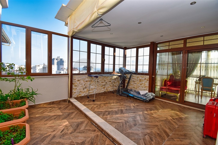 شقة دوبلكس 4 + 2 في كاجلايان - حي أنطاليا 