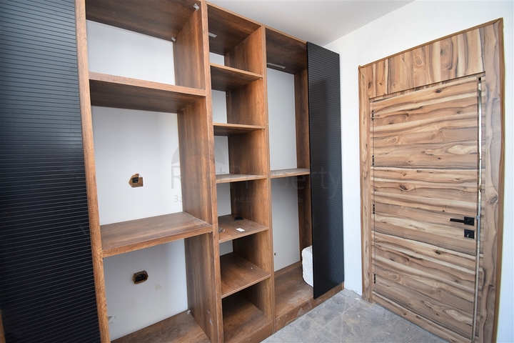 فيلا 7+1 في دوشيمالتي-منطقة أنطاليا 