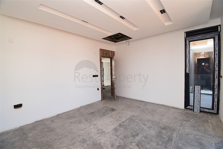 فيلا 7+1 في دوشيمالتي-منطقة أنطاليا 