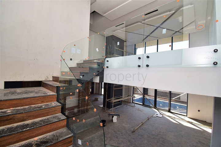 فيلا 7+1 في دوشيمالتي-منطقة أنطاليا 