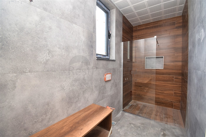 فيلا 7+1 في دوشيمالتي-منطقة أنطاليا 