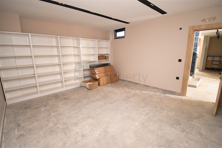 فيلا 5+1 في دوشيمالتي-منطقة أنطاليا 