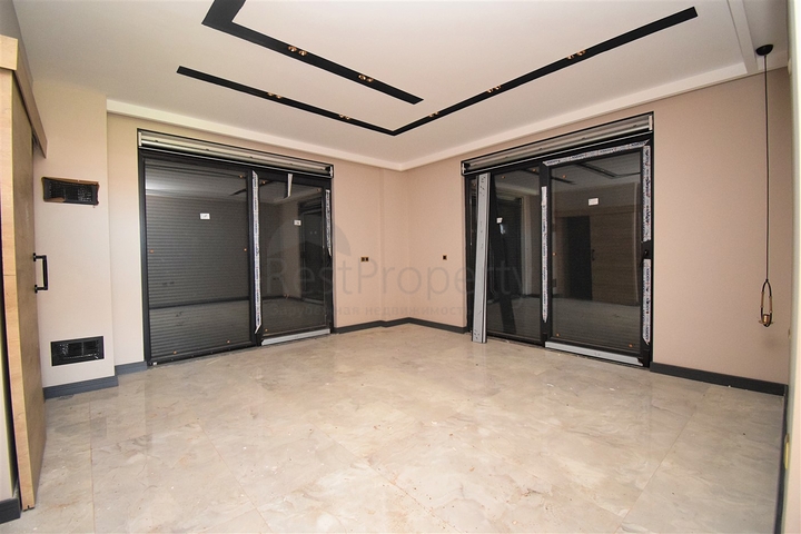 فيلا 5+1 في دوشيمالتي-منطقة أنطاليا 