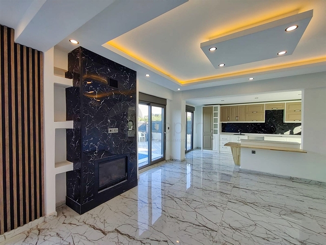 فيلا 3 + 1 في منطقة بيليك أنطاليا 