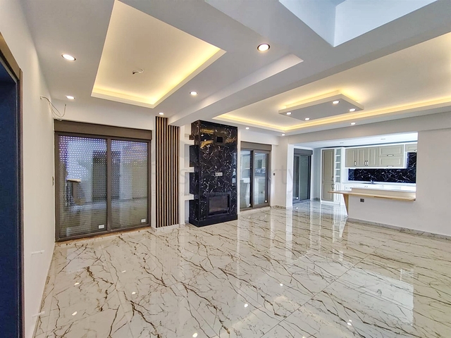 فيلا 3 + 1 في منطقة بيليك أنطاليا 