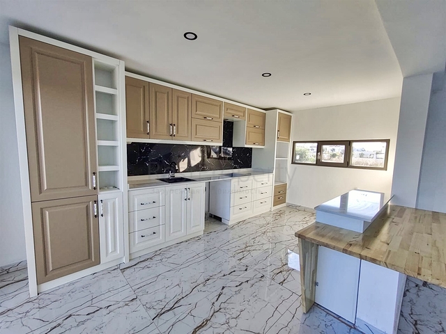 فيلا 3 + 1 في منطقة بيليك أنطاليا 