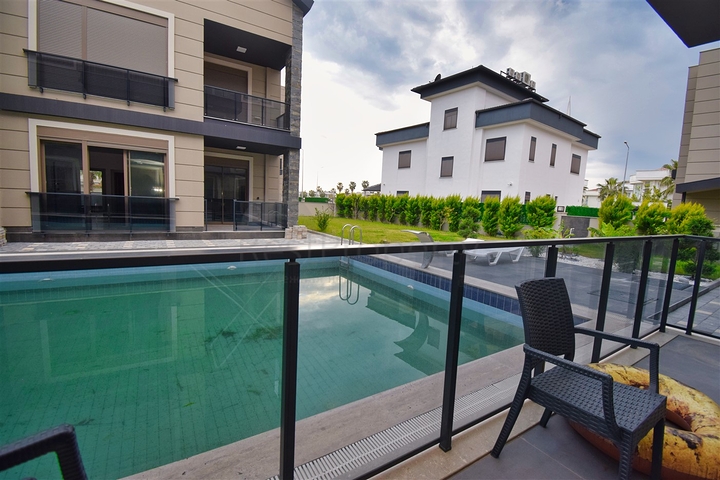 شقة 1+1 في مجمع مرموق في منطقة بيليك-أنطاليا 