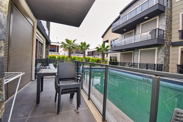 شقة 1+1 في مجمع مرموق في منطقة بيليك-أنطاليا 