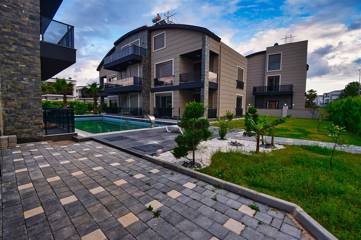 شقة 1+1 في مجمع مرموق في منطقة بيليك-أنطاليا 