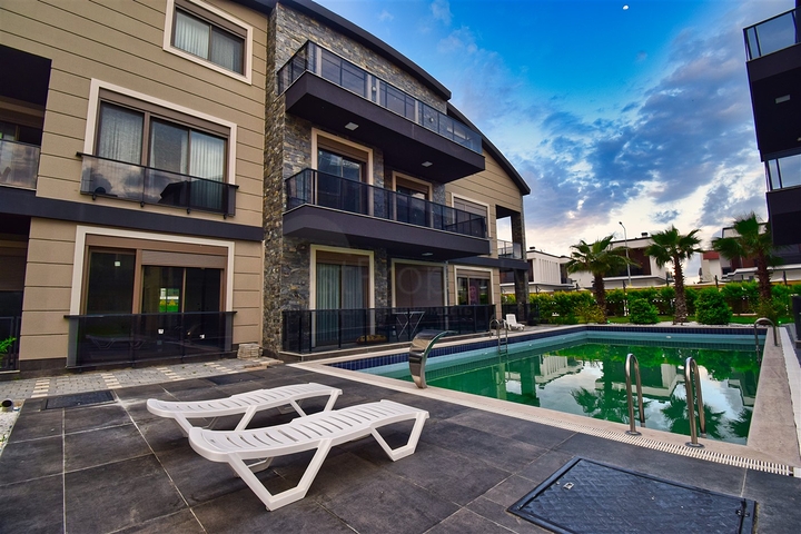 شقة 1+1 في مجمع مرموق في منطقة بيليك-أنطاليا 