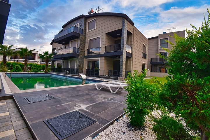 شقة 1+1 في مجمع مرموق في منطقة بيليك-أنطاليا 