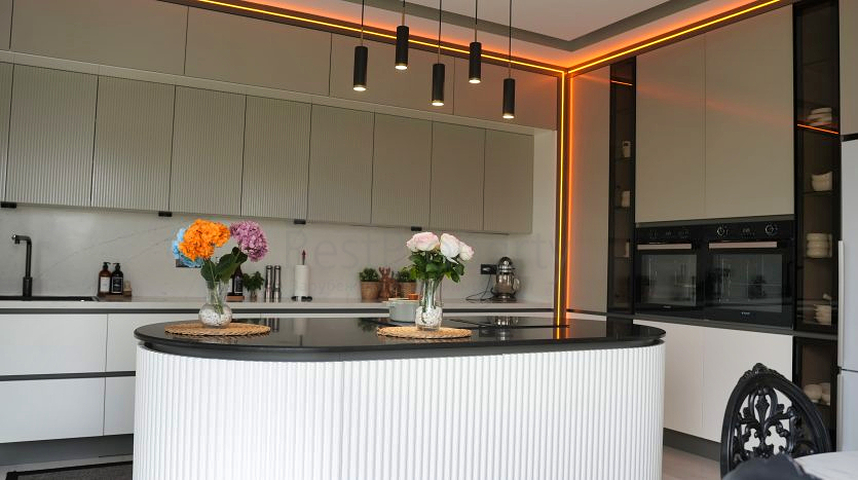 فيلا 5+1 في دوشيمالتي-منطقة أنطاليا 