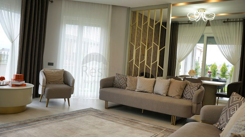 فيلا 5+1 في دوشيمالتي-منطقة أنطاليا 