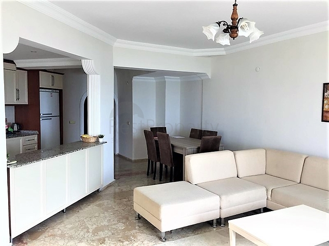 شقة 2 + 1 على الساحل الأول