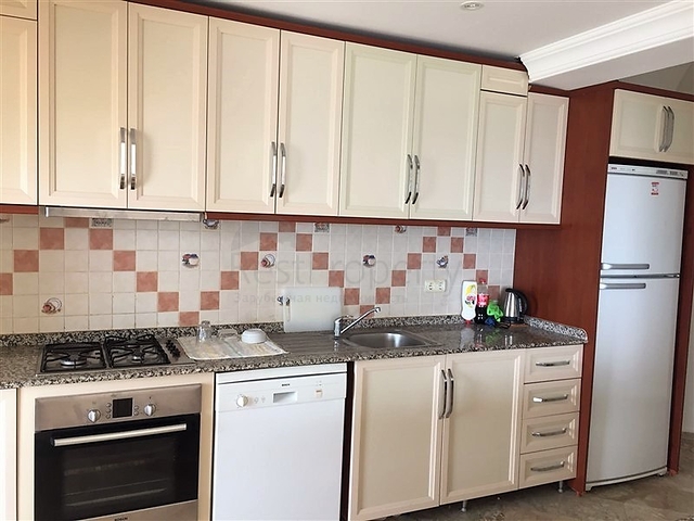 شقة 2 + 1 على الساحل الأول