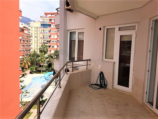 شقة 2 + 1 على الساحل الأول