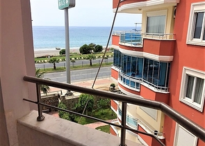 شقة 2 + 1 على الساحل الأول