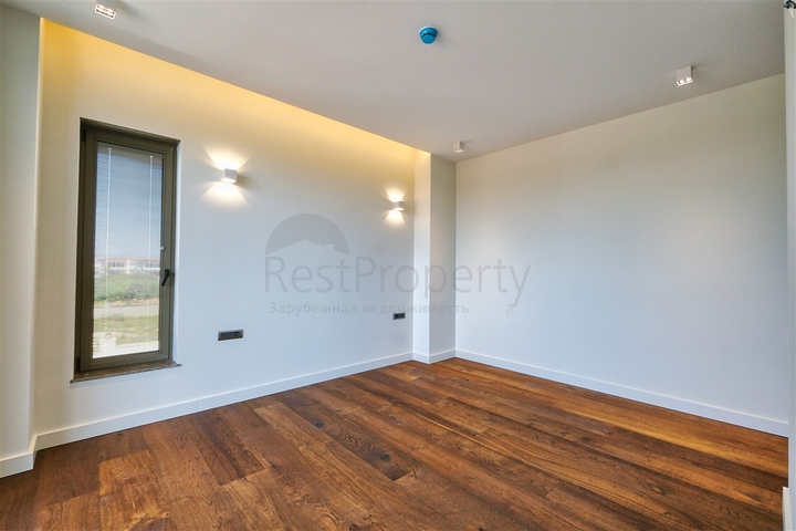 فيلا 4+2 في ألتينكال - حي أنطاليا 