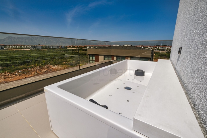 فيلا 4+2 في ألتينكال - حي أنطاليا 