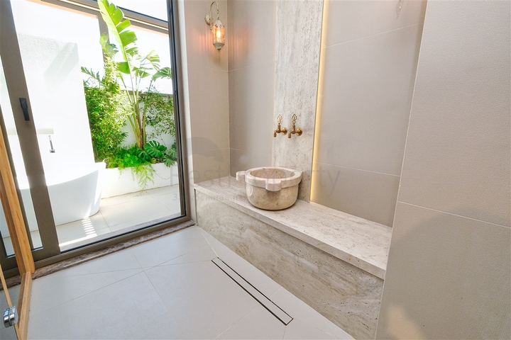 فيلا 4+2 في ألتينكال - حي أنطاليا 