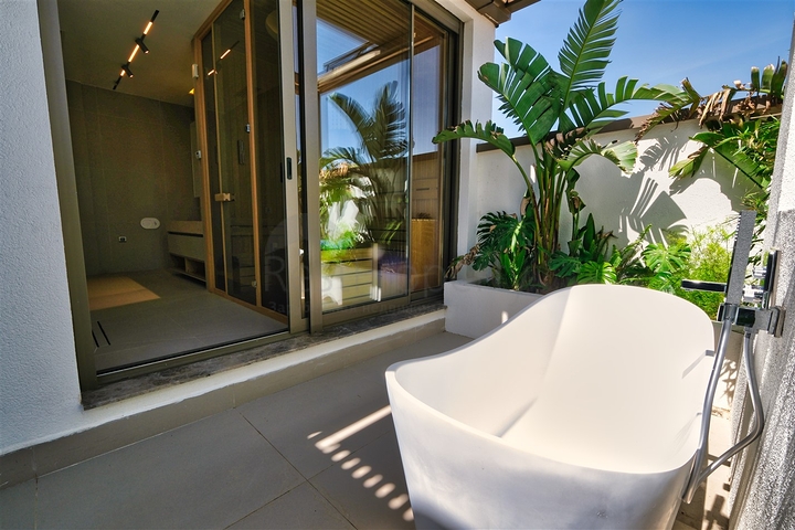 فيلا 4+2 في ألتينكال - حي أنطاليا 