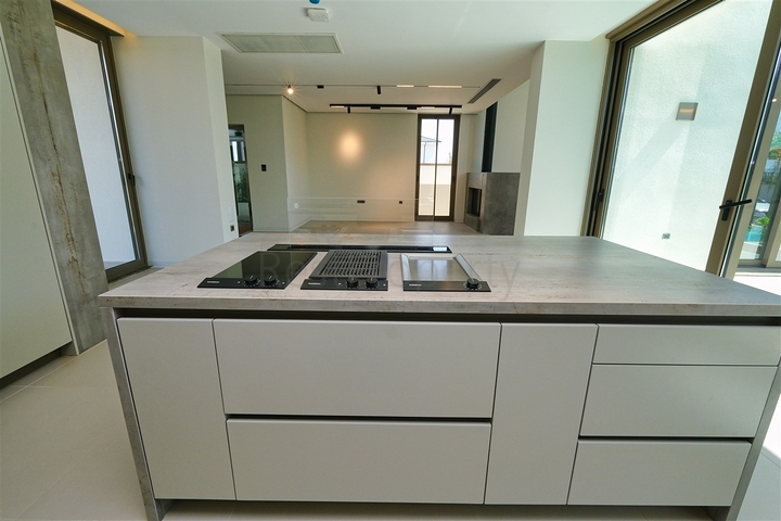 فيلا 4+2 في ألتينكال - حي أنطاليا 