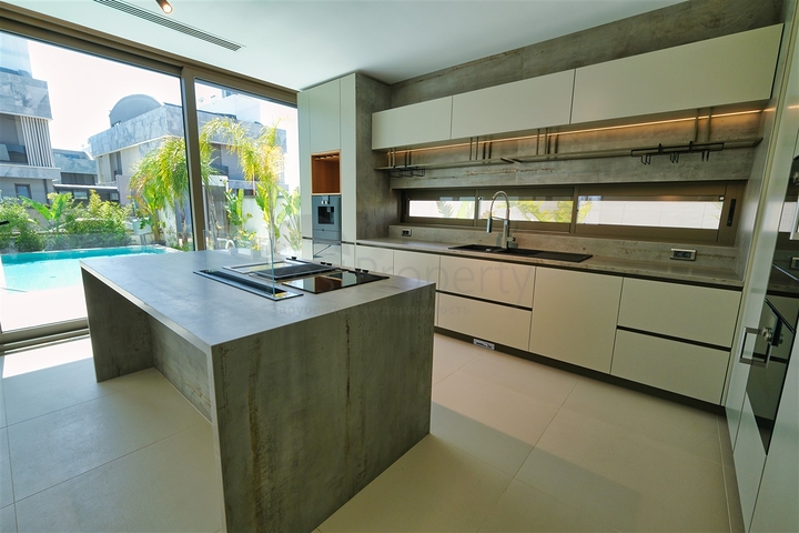 فيلا 4+2 في ألتينكال - حي أنطاليا 