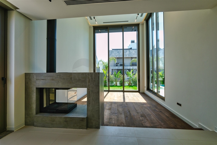 فيلا 4+2 في ألتينكال - حي أنطاليا 