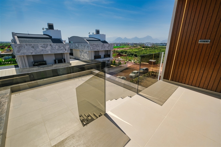 فيلا 4+2 في ألتينكال - حي أنطاليا 