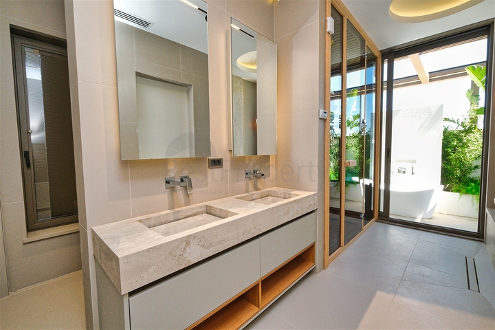 فيلا 4+2 في ألتينكال - حي أنطاليا 