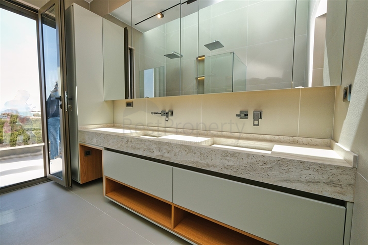 فيلا 4+2 في ألتينكال - حي أنطاليا 