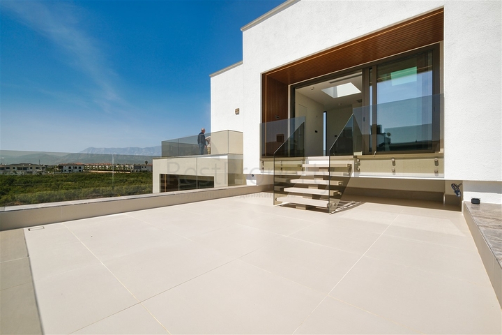 فيلا 4+2 في ألتينكال - حي أنطاليا 