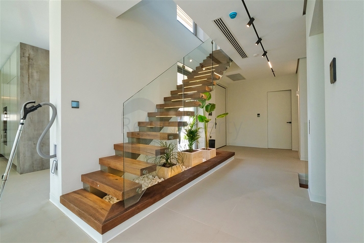 فيلا 4+2 في ألتينكال - حي أنطاليا 