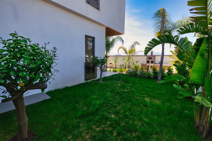 فيلا 4+2 في ألتينكال - حي أنطاليا 